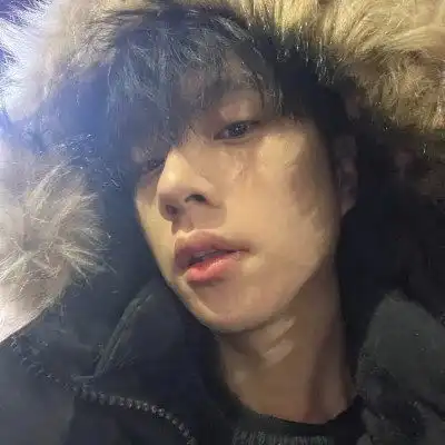 2023最新高清帅气真人男生头像
