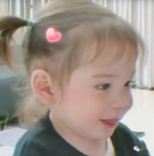 40岁张娜拉是敷保鲜膜拍戏的吗怎么还是18岁的娃娃脸啊...
