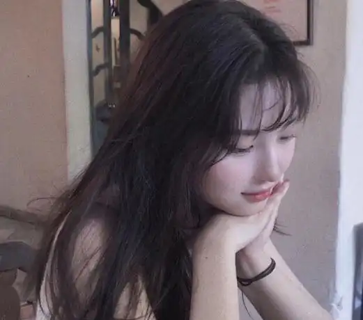 女生睡觉时一旦有这3情况,八成是你身高在悄悄增长,突破172
