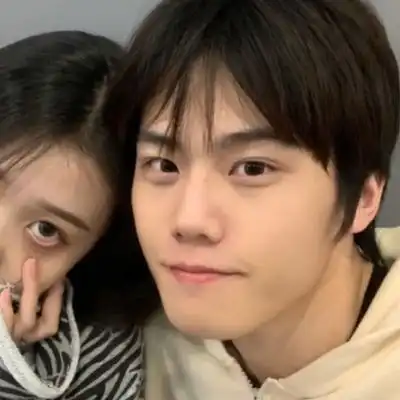 浪漫真人气质高清情侣头像我应情侣头像我要个性网
