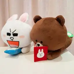 lineoffice苹果app趴姿读书布朗熊玩手机可堆糖,美好生活研究所
