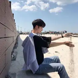 电台余生还长别太难忘.顾九月原创
