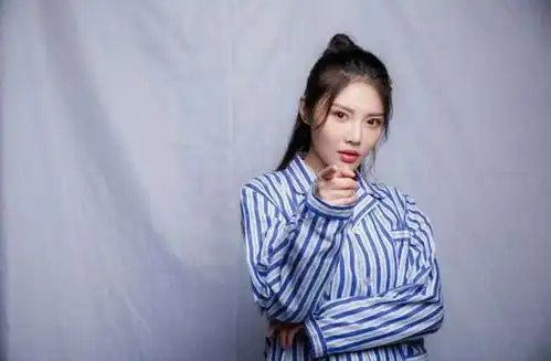 性感女神徐冬冬加盟暗夜古宅霸气收服众男神
