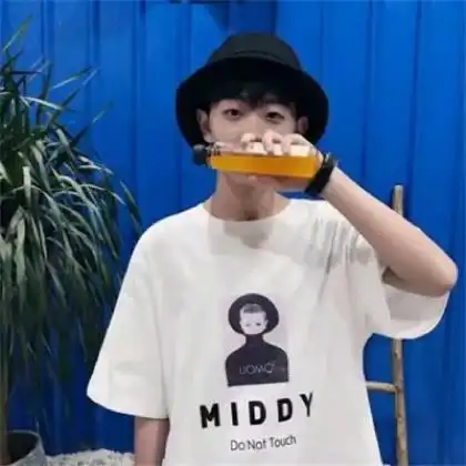 孤傲高冷男头像,今天我最好看只因为这男头给力
