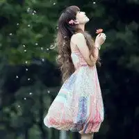 阳光头像女生背影图片微信头像图片大全

