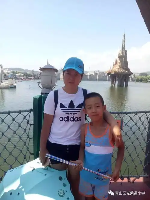 开朗活泼善良的阳光男孩光荣道小学一年一班高子恒
