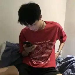 夏日男生清新好看的时尚个性头像
