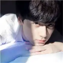 超帅男生短发绝对是大多数女生最喜欢的类型
