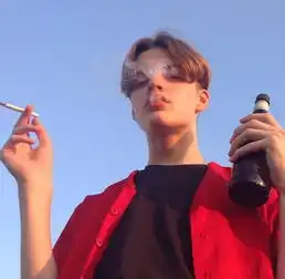 欧美男生头像是谁赠我们遇见,却不一并赠我们永远
