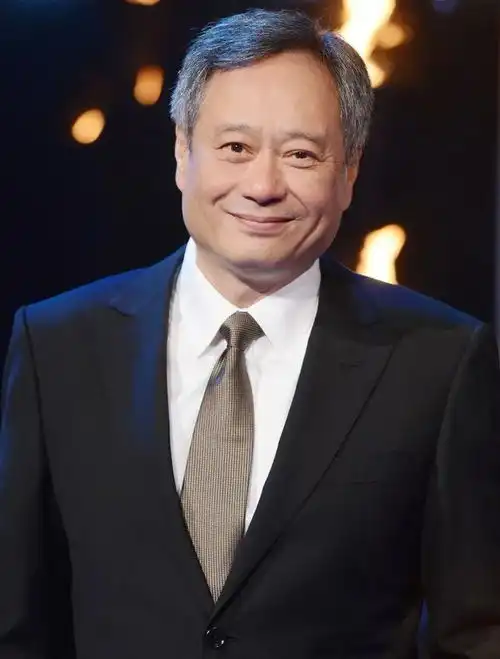 李安的童年是危险的,妈妈给我了两条命
