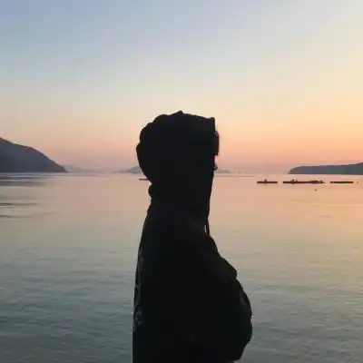 四字微信名淡淡的忧伤可爱点
