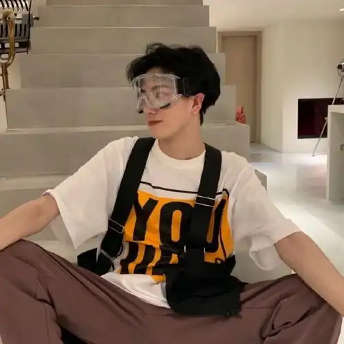 ins小众个性男生头像
