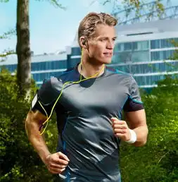 跑步时如何选择运动耳机,挥汗如雨也充满激情
