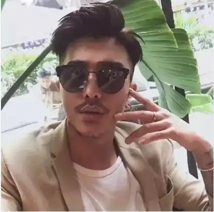 抖音网红直播,p图前的他们真的超乎你的想象
