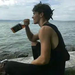 抖音潮流酷拽的霸气男生经典头像
