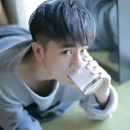 干净系男头.这份喜欢很干净
