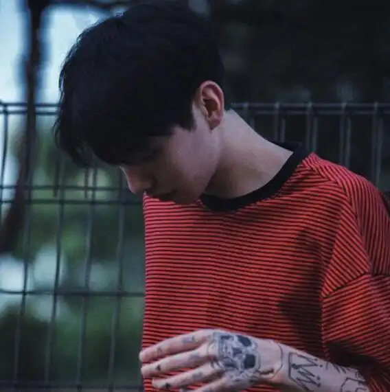 男生对爱情不认真时,会有这几种表现,占一个,放弃他吧
