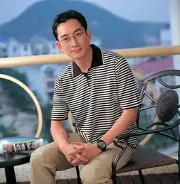 谈了十次恋爱,还离婚,他仍被称为好男人如今专宠小情人一个
