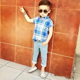 以后生了儿子这么打扮让他尽情勾搭小姑娘
