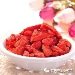 上班族保护眼睛必备的实物和花茶
