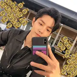 明星中的自拍模板男有肖战,女有鞠婧祎,网友艾特自家爱豆学

