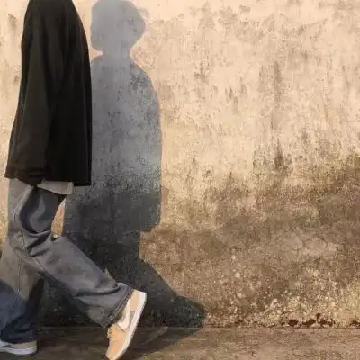 很有深意的好看的男生头像大全一眼就不会忘的很高级的男头
