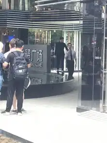 组图陈伟霆娜扎北京拍戏俊男美女街头嬉笑超级养眼
