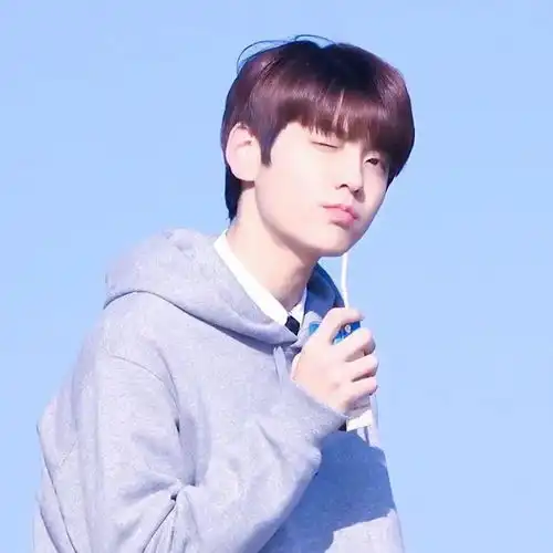 男生头像真人帅气好看男生头像真人帅气图片
