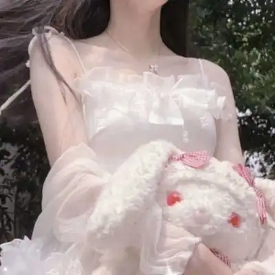 性感半身头像高清,男生们一定要顶住了
