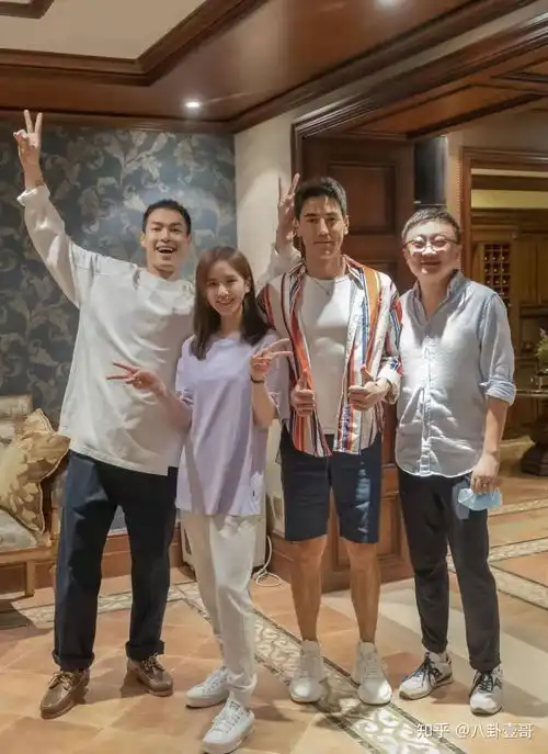 流金岁月开播陈道明变黑,与倪妮忘年恋引期待,复古滤镜遭吐槽

