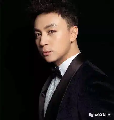 释小龙的身份曝光,就连成龙都惹不起他网友背景强大
