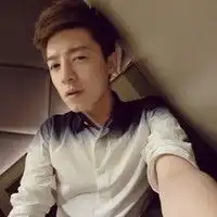 超拽男生头像不想让你哭泣所以选择逃避
