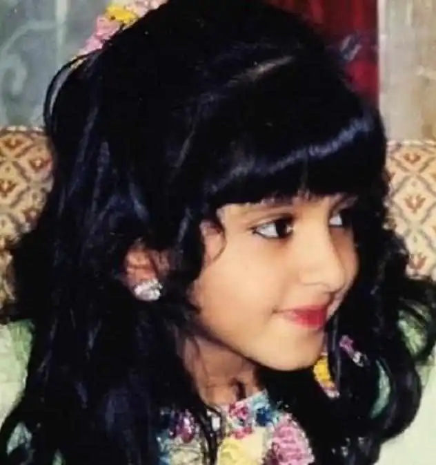 迪拜最美的2位小公主们长大了,当年想娶她们的网友白等了
