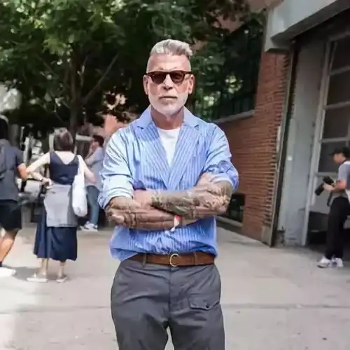 尼克大叔成熟男人的终极穿衣典范

