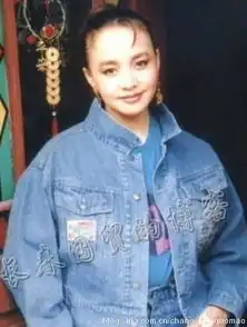 宋丹丹罕见青涩旧照俏丽可人图
