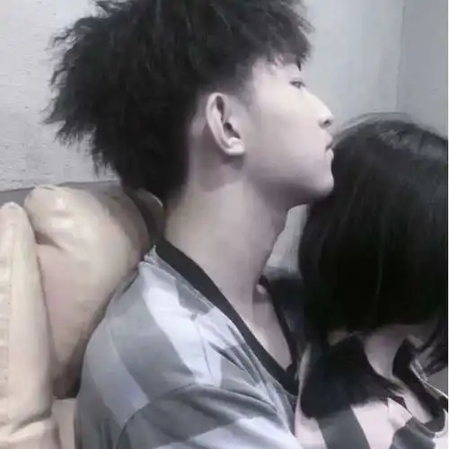 男生申请qq小号,89是干这3件事,网友净说大实话
