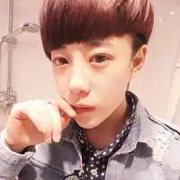 小黑就是真人版哆啦a梦
