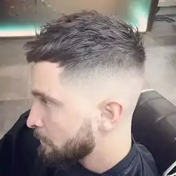 该剪发了初秋了有什么好看的男生发型

