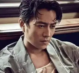 盘点明星前后颜值反差,杨紫婴儿肥没了,李冰冰和靳东成熟有范儿
