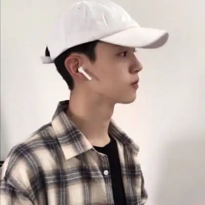 小清新男生头像
