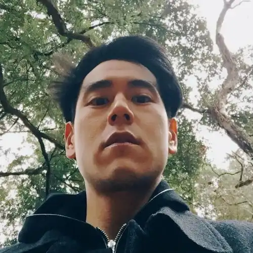 头像丨男生你总期待明日将会有所不同
