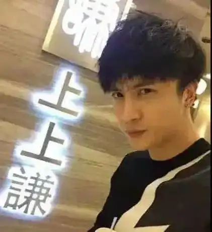 薛之谦半隐身退圈曹格离婚活该签子咬出不少人小刀被人黑料

