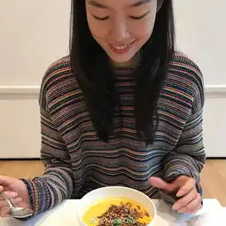 时尚cosmo不是衣服贵,是我贵微笑脸时髦办
