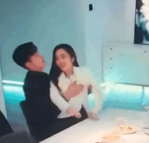 张翰复出变硬汉,中年明星集体翻车,黄晓明考博失败能否翻身
