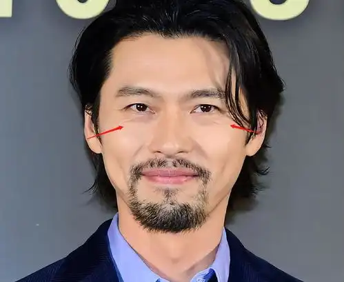 宋慧乔玄彬同日出席活动,女方脸僵神似姚晨,男方留胡子像大叔
