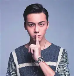 聚少离多又一对娱乐圈情侣分手
