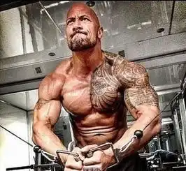 肌肉男强森考虑竞选2024年美国总统,到时候和普京打架谁会赢
