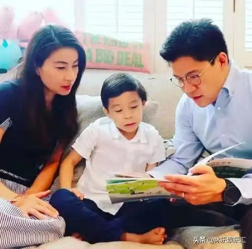 下嫁豪门的郭晶晶,让8岁儿子罕见露面,一曲致敬中华
