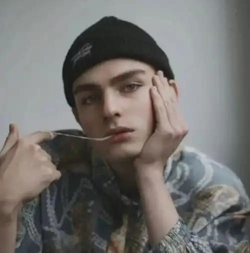 欧美风头像男头
