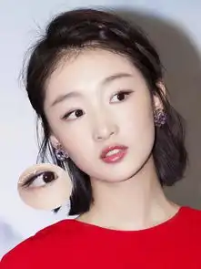 眼线只画一半,居然这么美不学就0ut了
